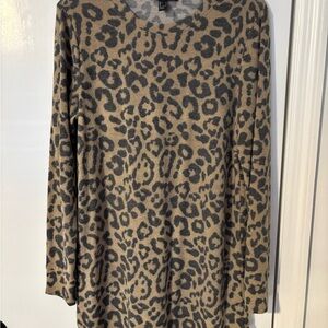 Forever 21 Beige and Gray Patterned Sweater